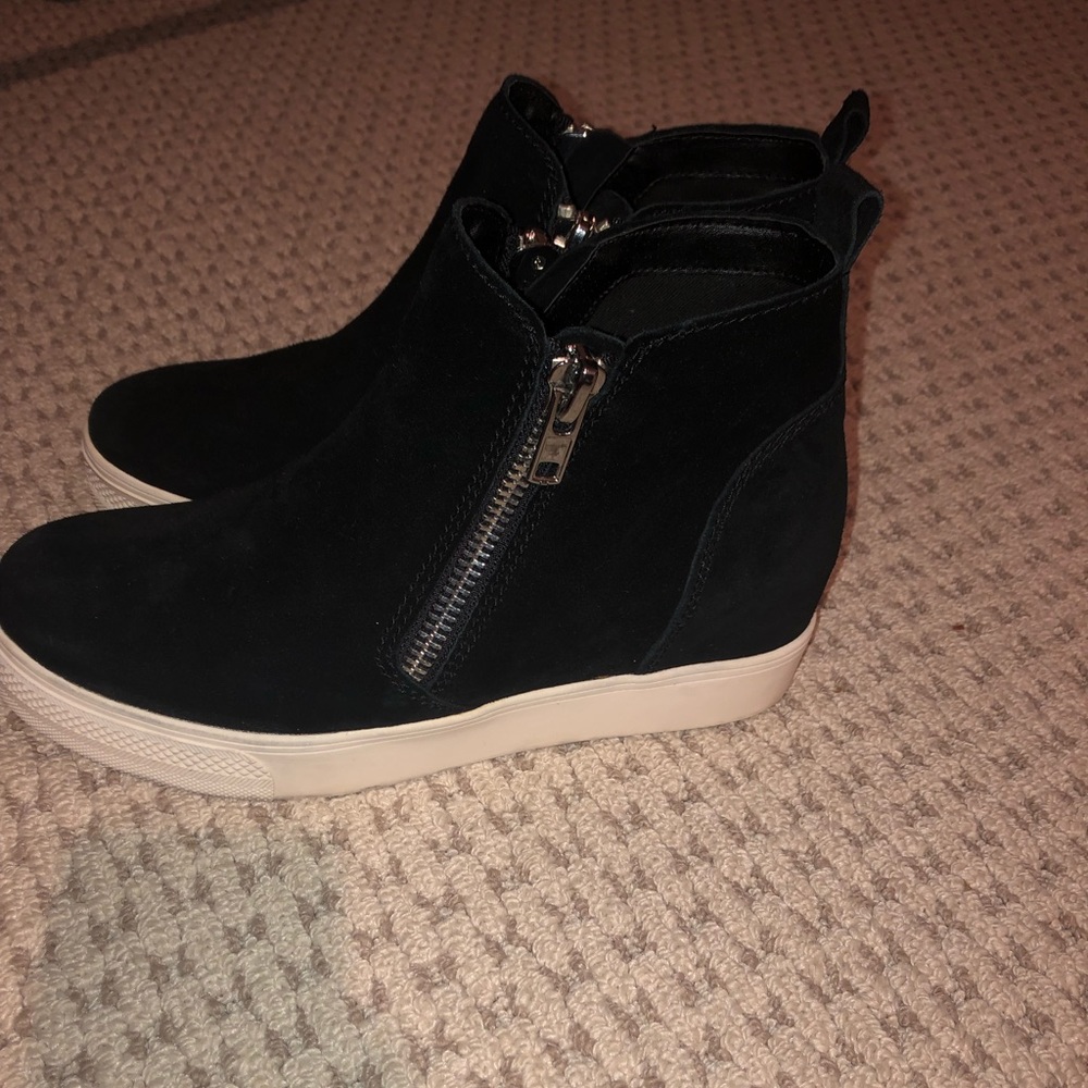 Steve Madden Wedge Sneakers worn 1 time!